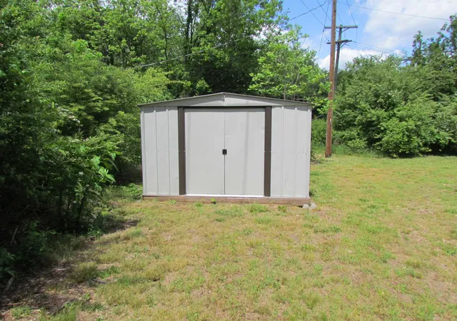 Homes for sale in Pickens, SC | 637 Railroad St, Pickens, SC 29671 | MLS# SPN339326