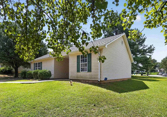 Photo 4 of Sale Pending at 1841 Tamara Way, Spartanburg, SC 29301 | MLS# SPN339330 | Listing updated on 2026-09-08