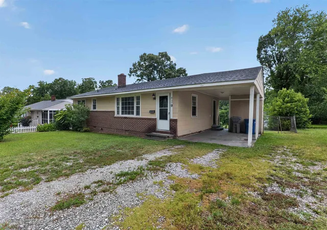Photo 3 of Single family home for sale at 417 Crestview Dr, Spartanburg, SC 29306 | MLS# SPN339331 | Listing updated on 2026-08-27