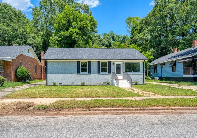 Photo 1 of Sale Pending at 390 Caulder Ave, Spartanburg, SC 29306 | MLS# SPN339336 | Listing updated on 2026-08-12