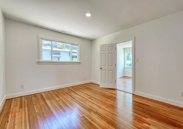 Photo 4 of Sale Pending at 390 Caulder Ave, Spartanburg, SC 29306 | MLS# SPN339336 | Listing updated on 2026-08-12