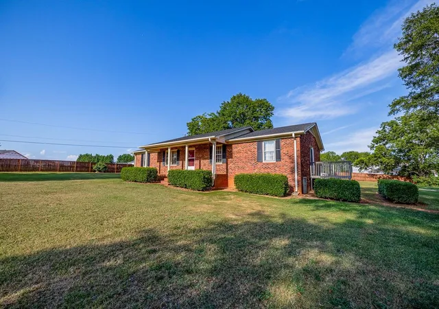 Photo 2 of Sale Pending at 1326 Mount Zion Rd, Spartanburg, SC 29303 | MLS# SPN339340 | Listing updated on 2026-08-26