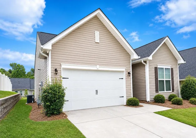 Homes for sale in Duncan, SC | 452 White Peach Wy, Duncan, SC 29334 | MLS# SPN339361