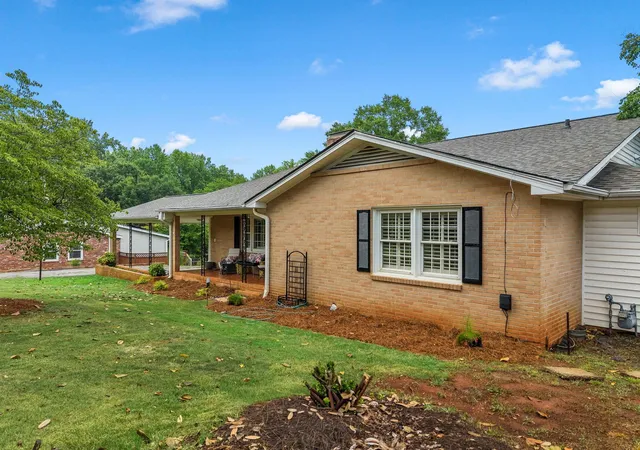 Photo 2 of Single family home for sale at 120 Cart Dr, Spartanburg, SC 29307 | MLS# SPN339362 | Listing updated on 2026-09-06