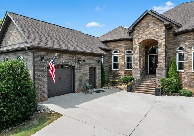 Photo 2 of Single family home for sale at 504 World Tour Dr, Inman, SC 29349 | MLS# SPN339364 | Listing updated on 2026-09-23