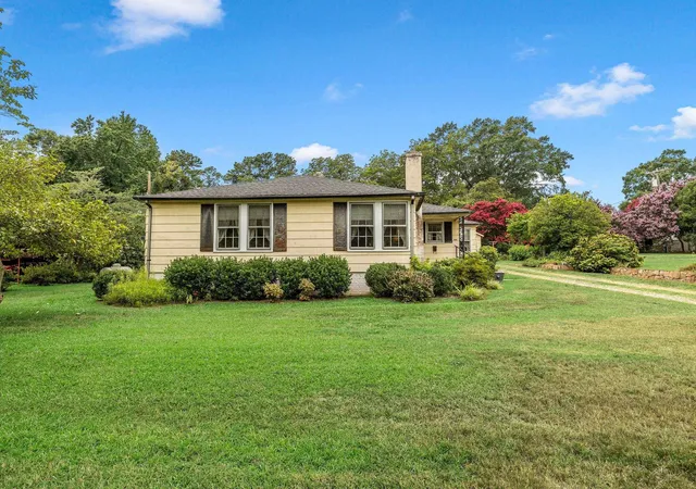 Photo 1 of Single family home for sale at 410 Allison Dr, Spartanburg, SC 29306 | MLS# SPN339397 | Listing updated on 2026-08-22