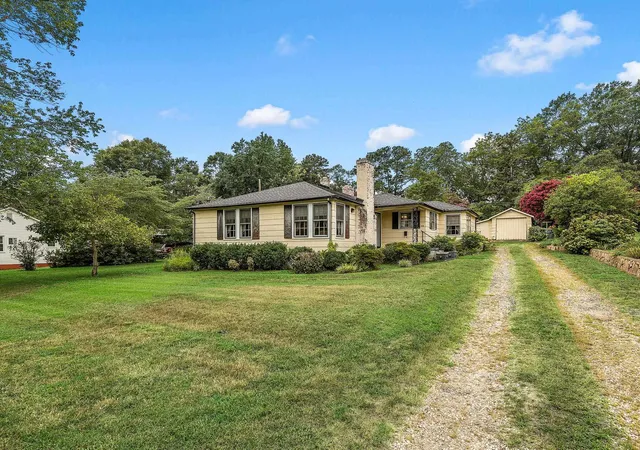 Photo 2 of Single family home for sale at 410 Allison Dr, Spartanburg, SC 29306 | MLS# SPN339397 | Listing updated on 2026-08-22