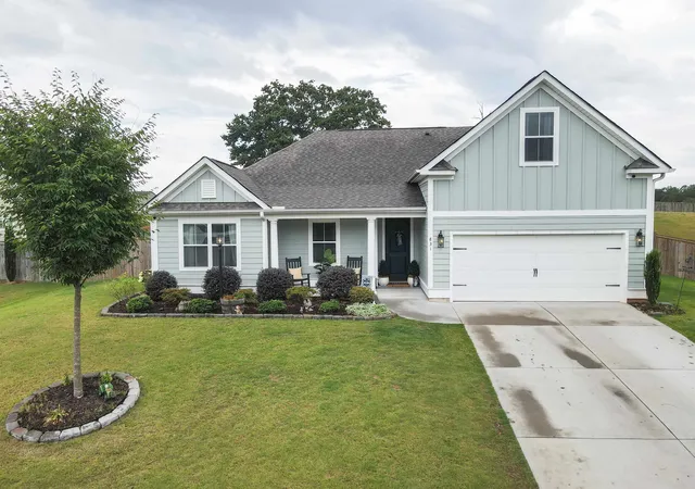 Photo 2 of Single family home for sale at 831 Orchard Valley Ln, Boiling Springs, SC 29316 | MLS# SPN339413 | Listing updated on 2026-08-13