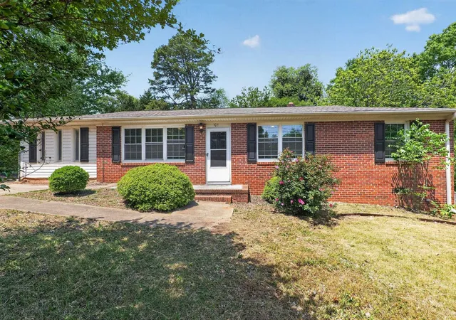 Homes for sale in Greenville, SC | 101 Sharon Dr Dr, Greenville, SC 29617 | MLS# SPN339437