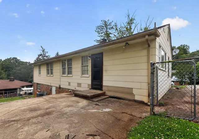 Homes for sale in Greenville, SC | 22 Westbrook Ln, Greenville, SC 29605 | MLS# SPN339439