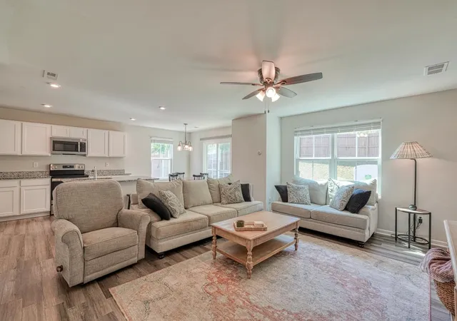 4th image of 890 Purcell Dr, Woodruff, SC 29388 | MLS# SPN339447
