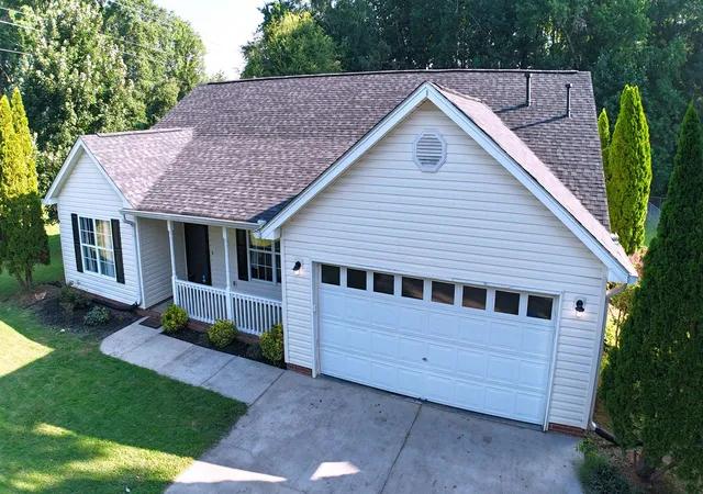 2nd image of 20 Two Gait Ln, Simpsonville, SC 29680 | MLS# SPN339452