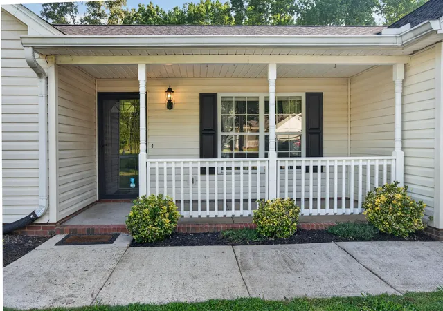 3rd image of 20 Two Gait Ln, Simpsonville, SC 29680 | MLS# SPN339452