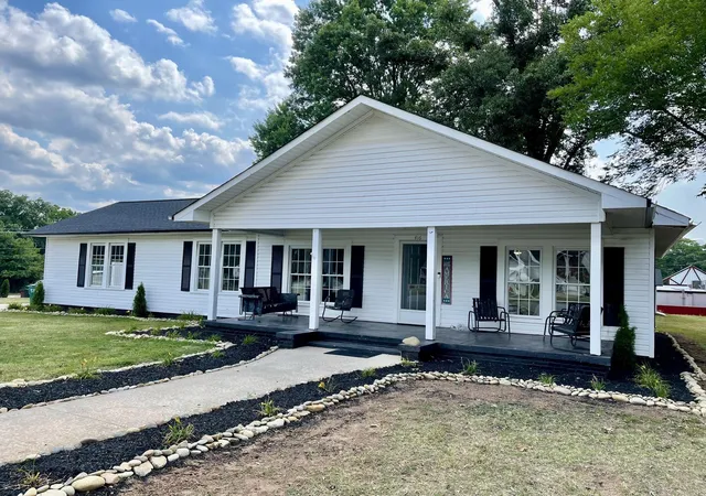 Photo 3 of Single family home for sale at 416 S Kentucky Ave, Chesnee, SC 29323 | MLS# SPN339453 | Listing updated on 2026-09-03