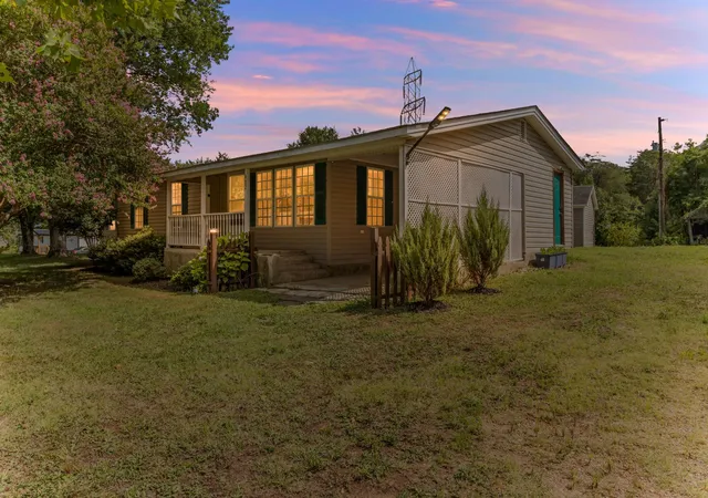 Photo 3 of Sale Pending at 682 Island Frd Rd, Inman, SC 29349 | MLS# SPN339459 | Listing updated on 2026-09-23