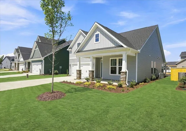 Photo 2 of Single family home for sale at 14029 Satinwood Way, Inman, SC 29349 | MLS# SPN339504 | Listing updated on 2026-09-23