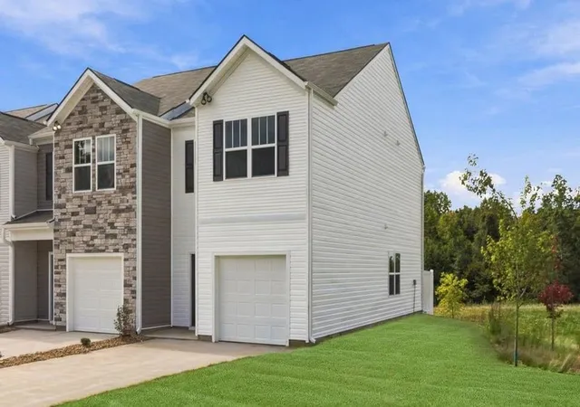 Photo 2 of Townhouse for sale at 830 Embark Cir, Greer, SC 29651 | MLS# SPN339509 | Listing updated on 2026-10-16