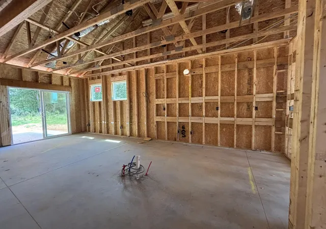 Photo 3 of Single family home for sale at 1913 Paul Revere Dr, Moore, SC 29369 | MLS# SPN339559 | Listing updated on 2026-09-13
