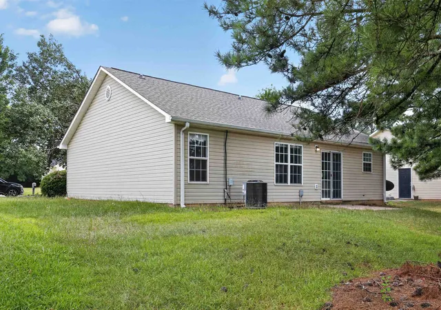Photo 3 of Sale Pending at 510 Lavendula St, Spartanburg, SC 29301 | MLS# SPN339708 | Listing updated on 2026-09-21