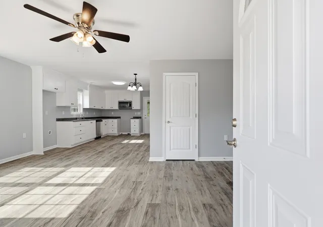Photo 3 of Single family home for sale at 124 Laura Jane Ln, Gray Court, SC 29645 | MLS# SPN339780 | Listing updated on 2026-09-13