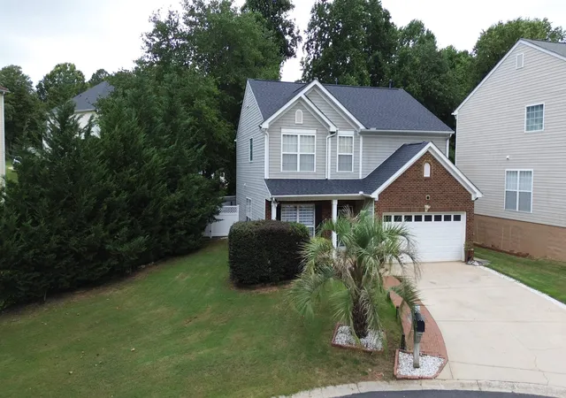 Photo 3 of Single family home for sale at 830 Terrace Crk Dr, Duncan, SC 29334 | MLS# SPN339782 | Listing updated on 2026-07-27