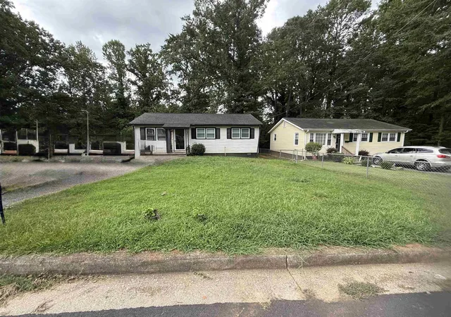 Photo 2 of Single family home for sale at 359 Woodview Ave, Spartanburg, SC 29306 | MLS# SPN339800 | Listing updated on 2026-07-25
