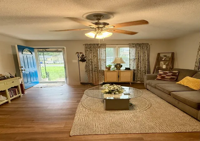Photo 3 of Single family home for sale at 359 Woodview Ave, Spartanburg, SC 29306 | MLS# SPN339800 | Listing updated on 2026-07-25