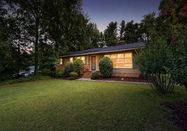 Photo 2 of Single family home for sale at 500 Richbourgh Rd, Greenville, SC 29615 | MLS# SPN340004 | Listing updated on 2026-10-07