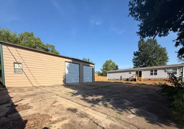 Photo 4 of Sale Pending at 210 Thompson Rd, Chesnee, SC 29323 | MLS# SPN340101 | Listing updated on 2026-09-24