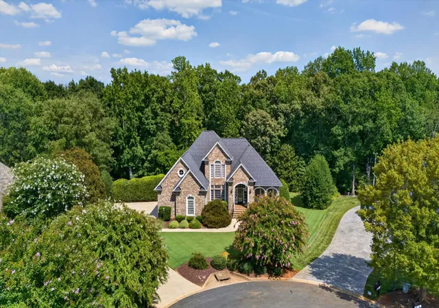 Photo 3 of Single family home for sale at 415 Lions Paw Ct, Inman, SC 29349 | MLS# SPN340110 | Listing updated on 2026-09-17