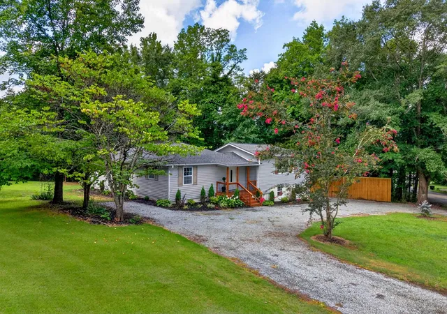 Photo 1 of Single family home for sale at 301 W Finger St, Landrum, SC 29356 | MLS# SPN340128 | Listing updated on 2026-10-13