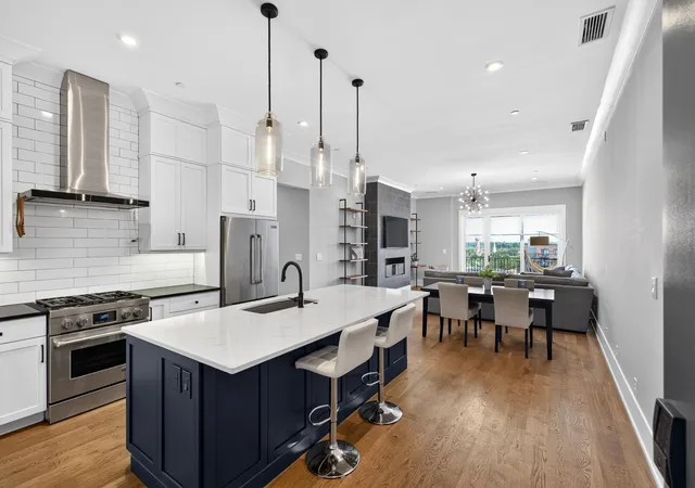 Listing Photo 5 - Condo for sale in building located at 110 N Markley Pl, Greenville, SC 29601