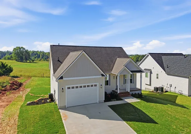 Photo 3 of Single family home for sale at 749 Mello Dr, Lyman, SC 29365 | MLS# SPN340179 | Listing updated on 2026-10-17