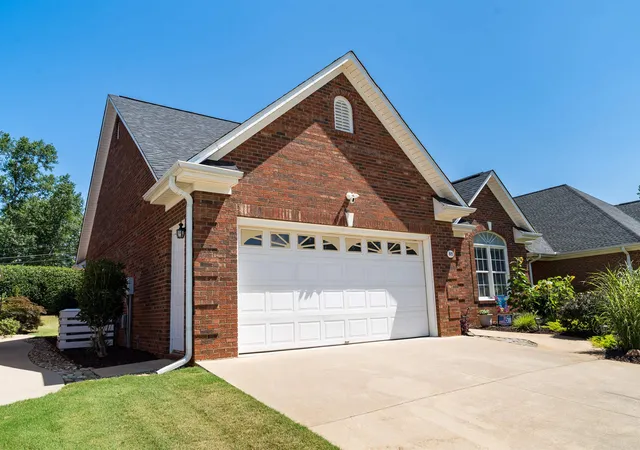 Photo 2 of Sale Pending at 815 White Magnolia Dr, Inman, SC 29349 | MLS# SPN340211 | Listing updated on 2026-09-23