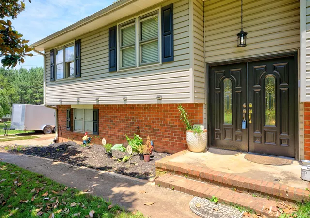 Photo 4 of Sale Pending at 116 Winston Way, Easley, SC 29640 | MLS# SPN340220 | Listing updated on 2026-09-13