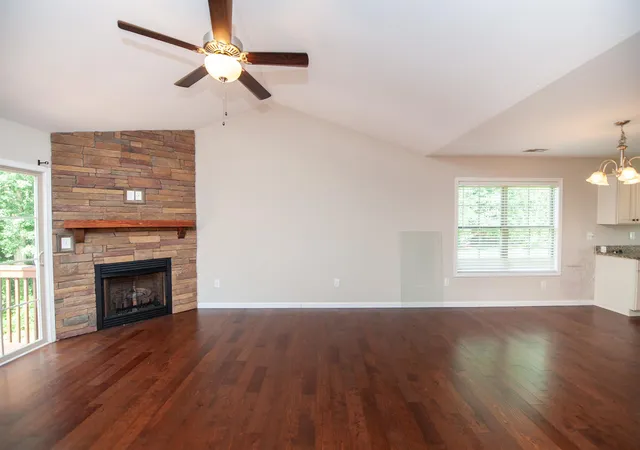 Photo 4 of Single family home for sale at 121 Albus Dr, Wellford, SC 29385 | MLS# SPN340245 | Listing updated on 2026-10-01