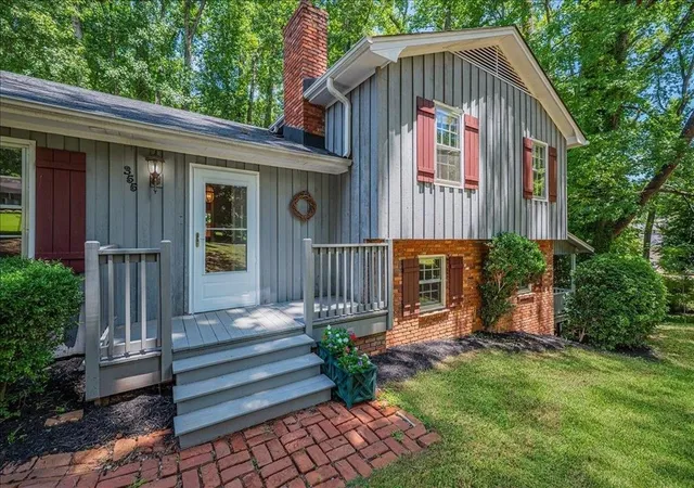 Photo 3 of Single family home for sale at 355 Harrell Dr, Spartanburg, SC 29307 | MLS# SPN340281 | Listing updated on 2026-10-03