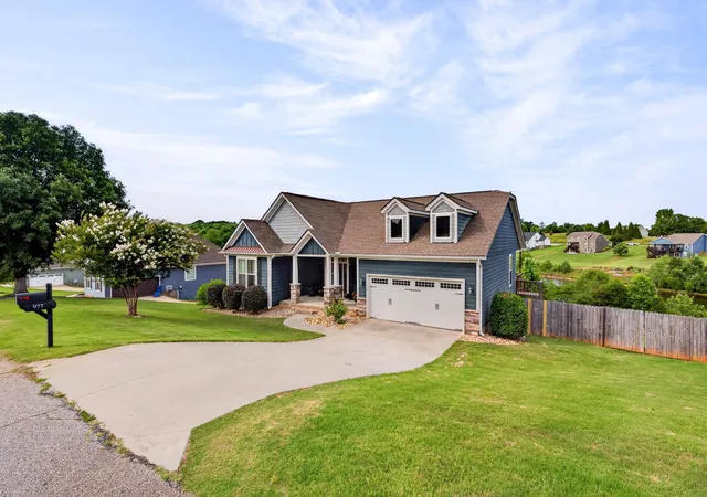 Photo 3 of Sale Pending at 977 Garnet Cir, Chesnee, SC 29323 | MLS# SPN340314 | Listing updated on 2026-08-21