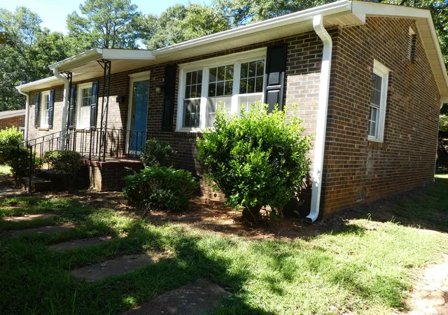 Photo 2 of Single family home for sale at 112 Nevada St, Spartanburg, SC 29306 | MLS# SPN340340 | Listing updated on 2026-10-16