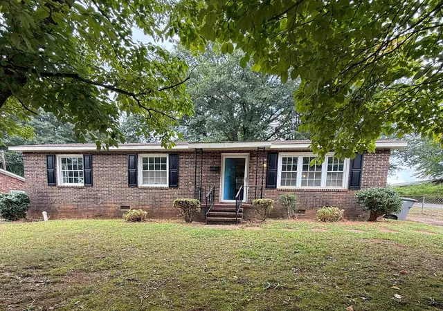 Photo 3 of Single family home for sale at 112 Nevada St, Spartanburg, SC 29306 | MLS# SPN340340 | Listing updated on 2026-09-05