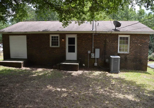 Photo 4 of Single family home for sale at 112 Nevada St, Spartanburg, SC 29306 | MLS# SPN340340 | Listing updated on 2026-09-05