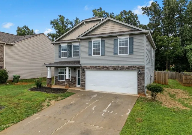 Photo 2 of Single family home for sale at 415 Victory Ln, Moore, SC 29369 | MLS# SPN340341 | Listing updated on 2026-09-30