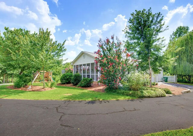 3rd image of 161 Caroline Dr, Roebuck, SC 29376 | MLS# SPN340376