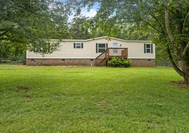 Photo 1 of Manufactured home for sale at 20 Bramlett Rd, Taylors, SC 29687 | MLS# SPN340408 | Listing updated on 2026-09-05