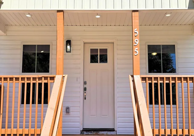 Photo 2 of Sale Pending at 595 Vernon St, Spartanburg, SC 29303 | MLS# SPN340457 | Listing updated on 2026-10-02