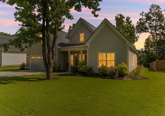 Photo 1 of Single family home for sale at 127 Berry Dr, Greenville, SC 29607 | MLS# SPN340472 | Listing updated on 2026-10-15
