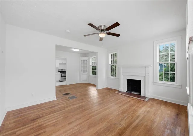 Photo 4 of Sale Pending at 553 Pinckney Ct, Spartanburg, SC 29306 | MLS# SPN340525 | Listing updated on 2026-09-22