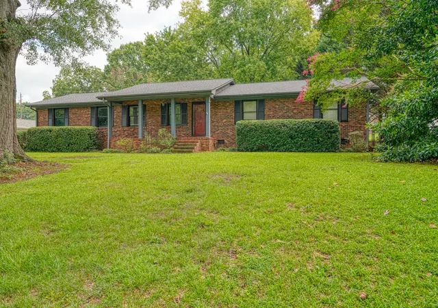 Photo 1 of Single family home for sale at 902 Vannessa Dr, Boiling Springs, SC 29316 | MLS# SPN340556 | Listing updated on 2026-10-03
