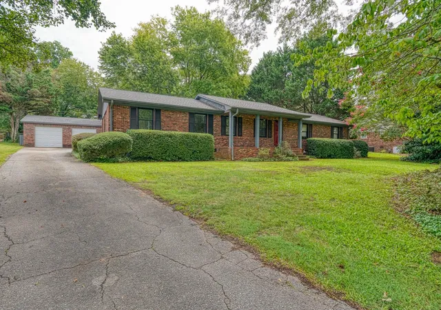 Photo 3 of Single family home for sale at 902 Vannessa Dr, Boiling Springs, SC 29316 | MLS# SPN340556 | Listing updated on 2026-10-03