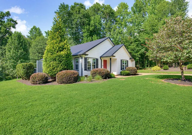 Photo 2 of Single family home for sale at 101 Valleydale Ct, Inman, SC 29349 | MLS# SPN340559 | Listing updated on 2026-09-23